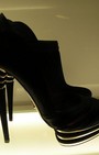 Manolo Blahnik Spring Preview 2010 & The World's Largest Shoe Department