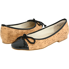 The ANNIE CYBIL is a fashionable and affordable take on a classic cap toe flat!