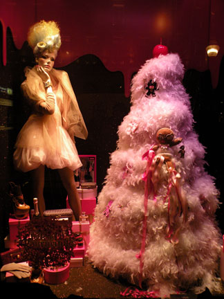 Galeries Lafayette in Paris - The sweetest Christmas windows Galeries Lafayette in Paris - The sweetest Christmas windows