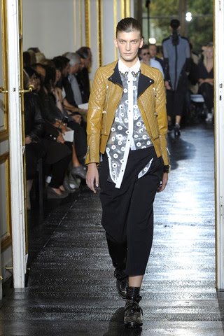 Balenciaga - Spring 2011 Balenciaga - Spring 2011