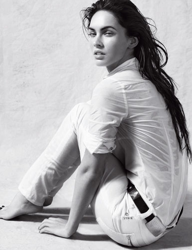Megan Fox in Armani Jeans ad campaign for spring / summer 2010 Megan Fox in Armani Jeans ad campaign for spring / summer 2010
