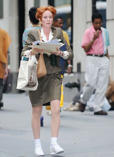 Even as a bad fashion reference in SATC2, doesn't give it an excuse