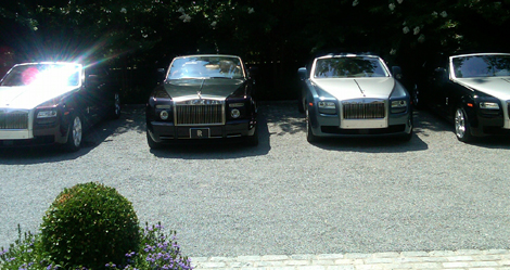 Here's a high-rolling parking lot!