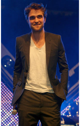 Robert Pattinson wearing Burberry in Munich, November 2009
