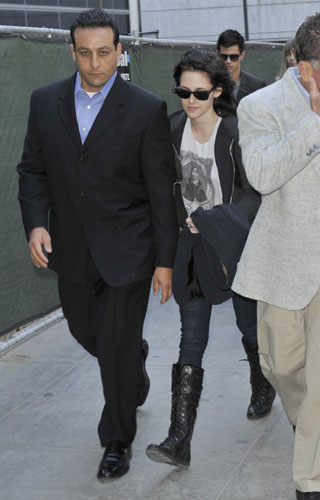 Kristen Stewart wearing Burberry at LAX, November 200